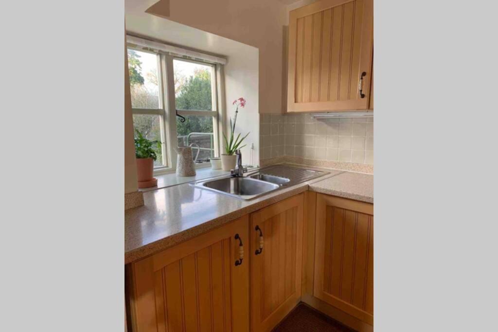 Upper Heath Farm - Stable Cottage Ludlow เครเวนอาร์มส ภายนอก รูปภาพ