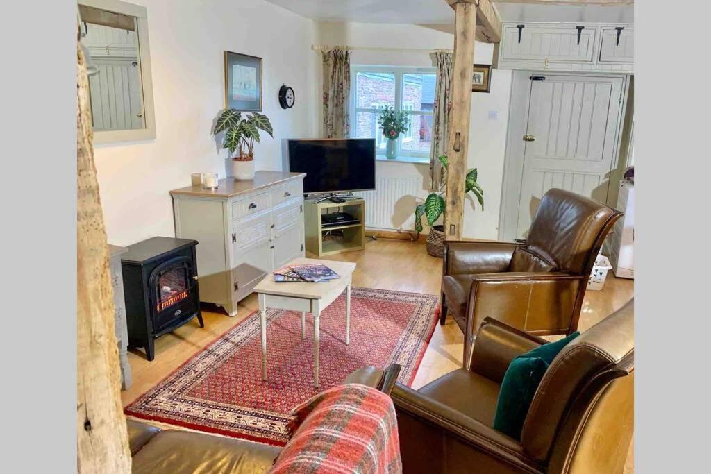 Upper Heath Farm - Stable Cottage Ludlow เครเวนอาร์มส ภายนอก รูปภาพ
